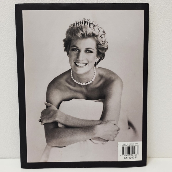 LIFE The Royals An Illustrated History of Monarchy - From Yesterday to Today - Picture 4 of 16